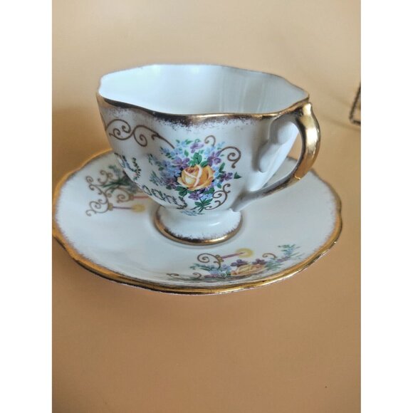 Vintage Queen Anne England Tea cup and saucer set Happy Anniversary - Picture 4 of 16